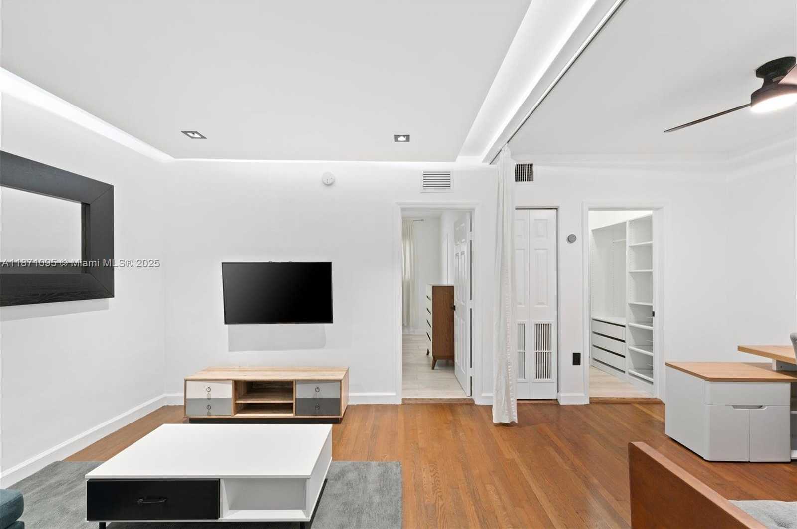 Small Image of 1515 WEST AVE #9, Miami Beach Number 13