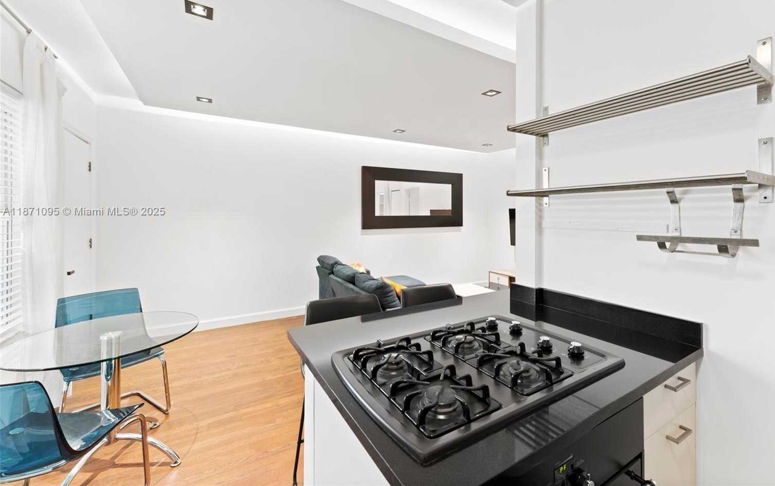 Small Image of 1515 WEST AVE #9, Miami Beach Number 16