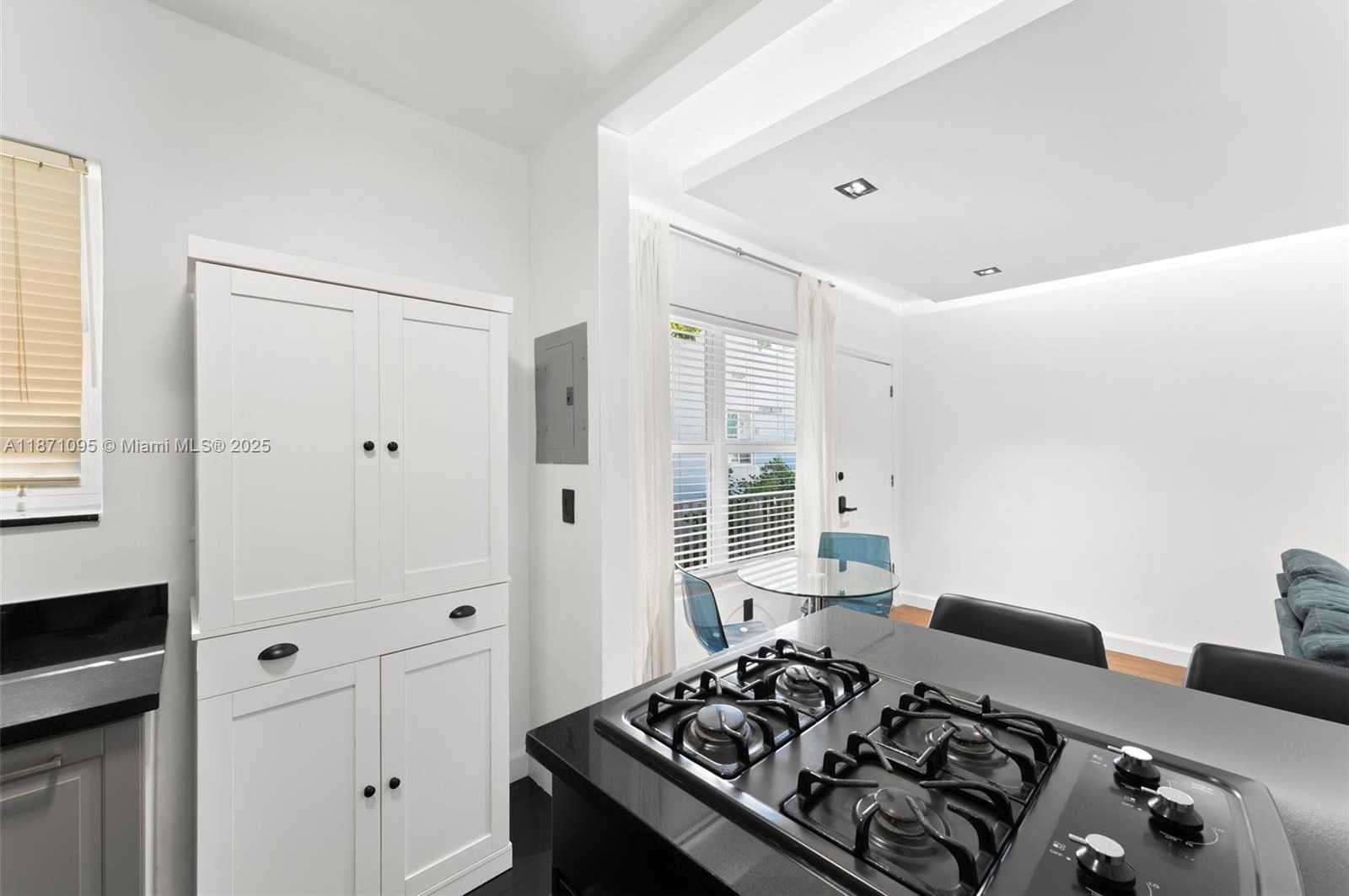 Small Image of 1515 WEST AVE #9, Miami Beach Number 17