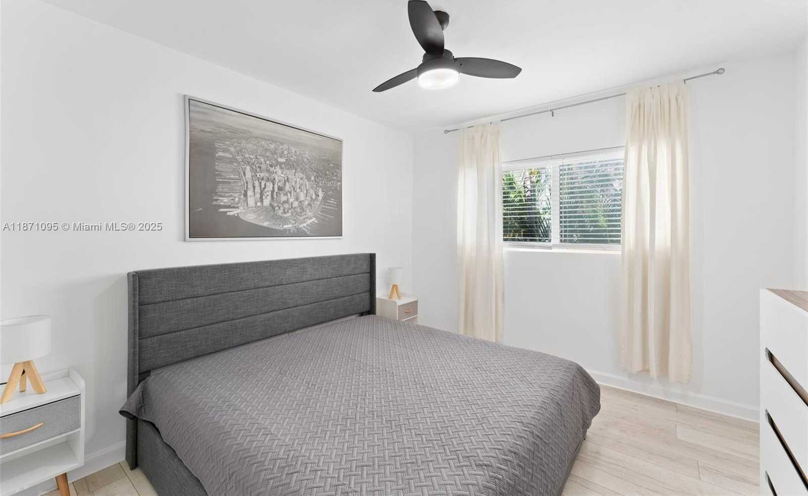 Small Image of 1515 WEST AVE #9, Miami Beach Number 18