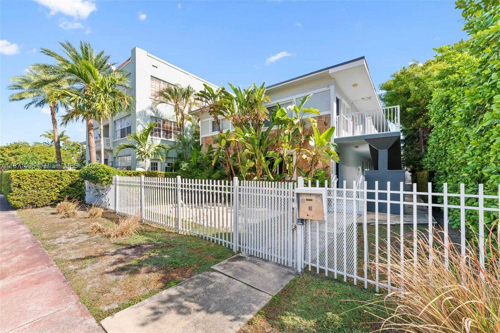 Small Image of 1515 WEST AVE #9, Miami Beach Number 2