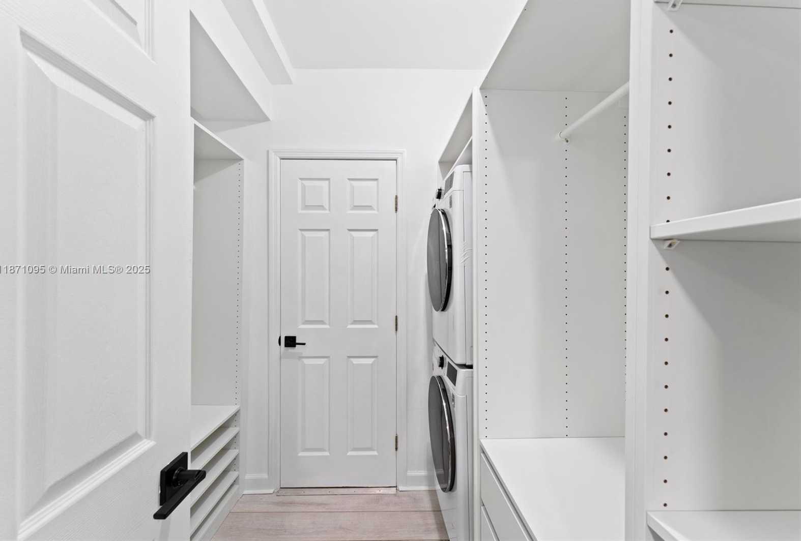 Small Image of 1515 WEST AVE #9, Miami Beach Number 26