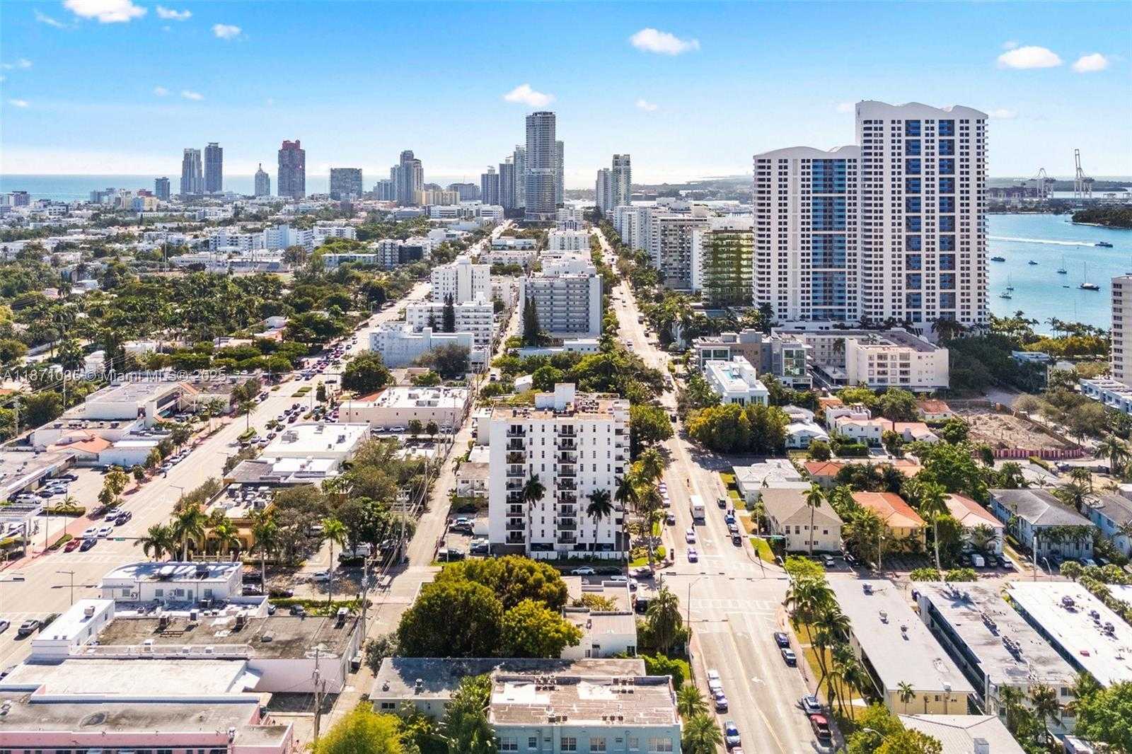 Small Image of 1515 WEST AVE #9, Miami Beach Number 31