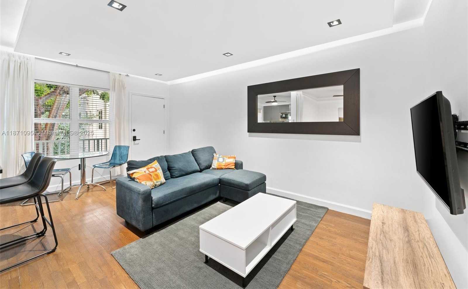 Small Image of 1515 WEST AVE #9, Miami Beach Number 7