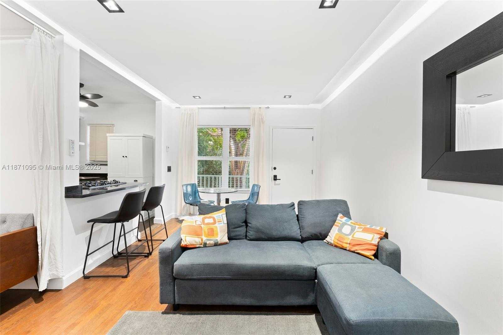 Small Image of 1515 WEST AVE #9, Miami Beach Number 8