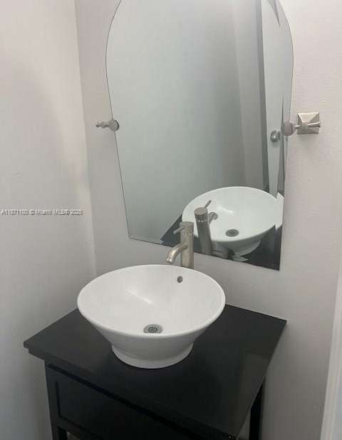 Small Image of 9800 WEST BAY HARBOR DR #308, Bay Harbor Islands Number 4