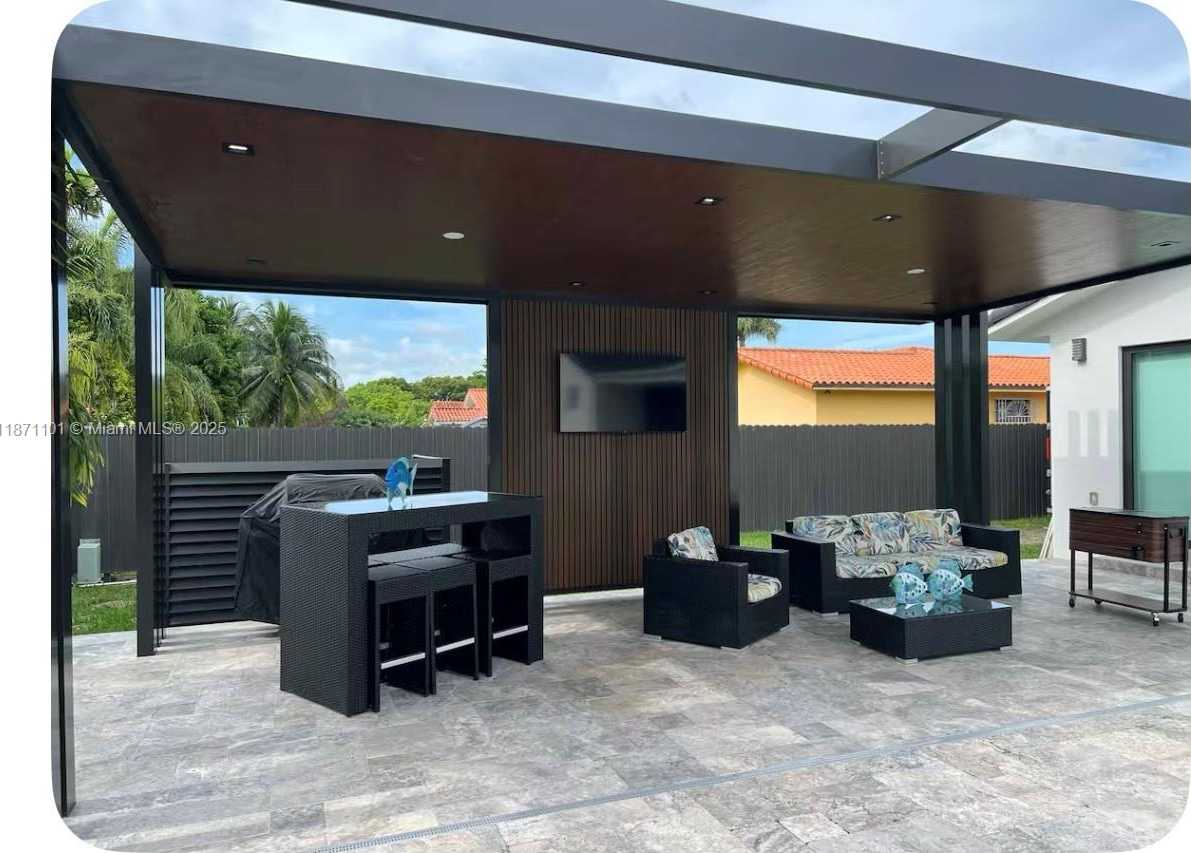 Small Image of 6201 SOUTH WEST 107TH AVE, Miami Number 12