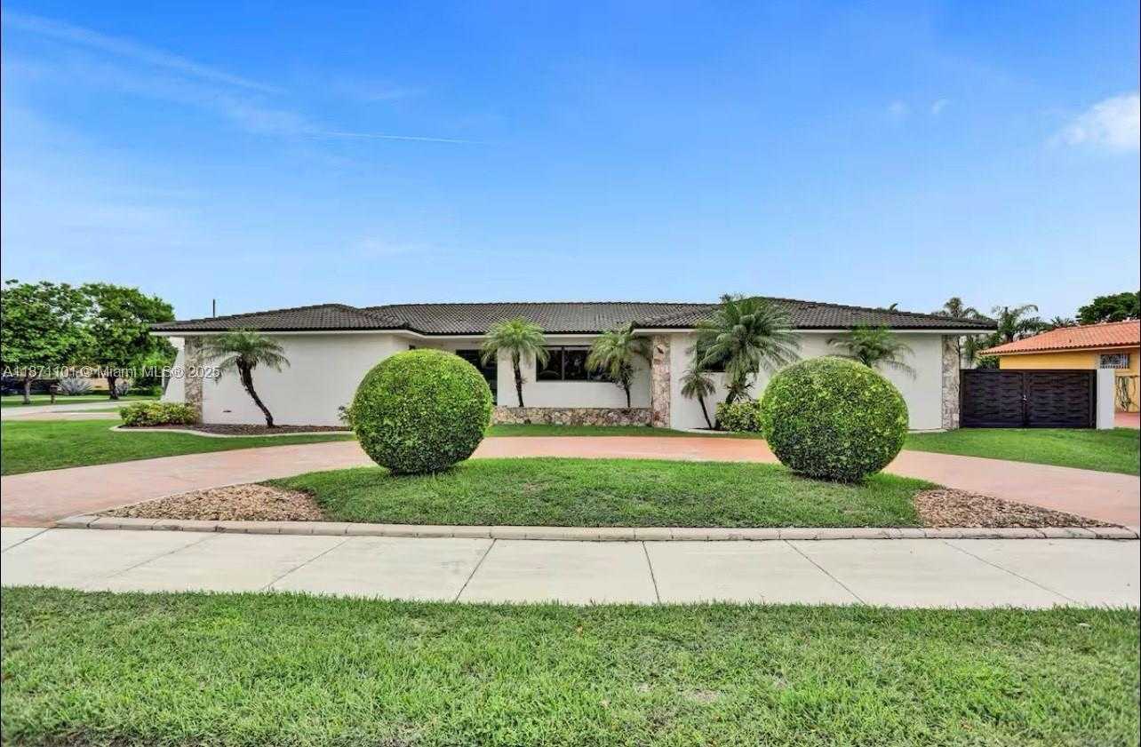 Small Image of 6201 SOUTH WEST 107TH AVE, Miami Number 22