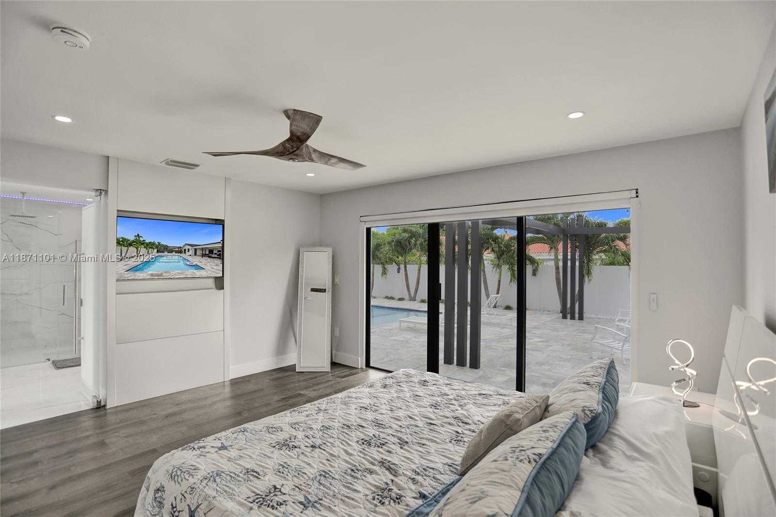 Small Image of 6201 SOUTH WEST 107TH AVE, Miami Number 26