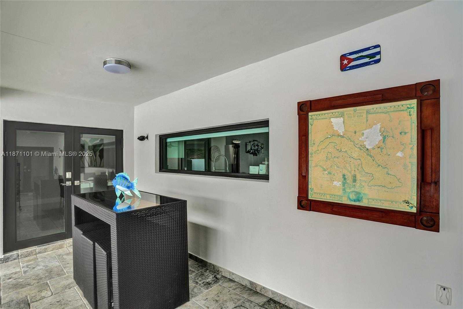 Small Image of 6201 SOUTH WEST 107TH AVE, Miami Number 39