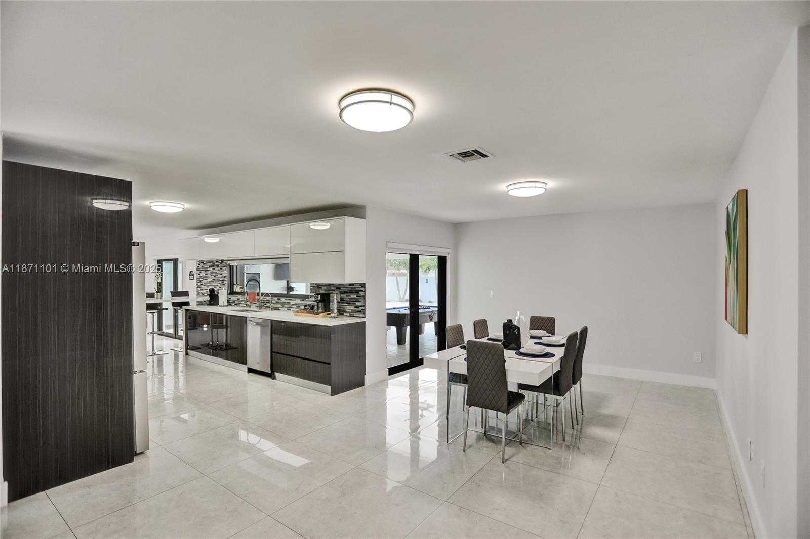 Small Image of 6201 SOUTH WEST 107TH AVE, Miami Number 50