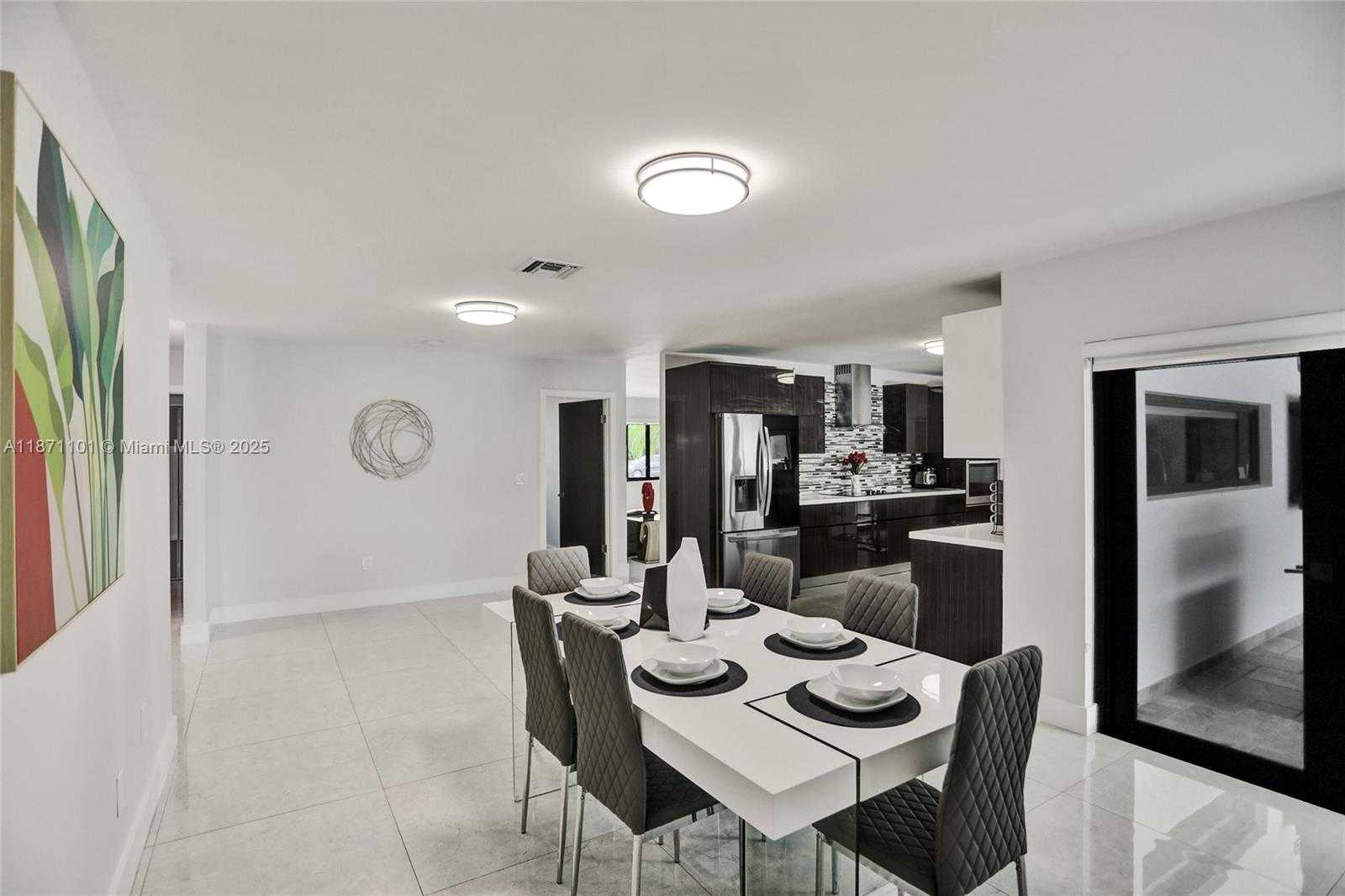 Small Image of 6201 SOUTH WEST 107TH AVE, Miami Number 56
