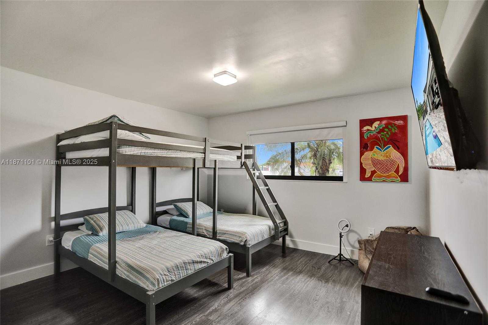 Small Image of 6201 SOUTH WEST 107TH AVE, Miami Number 58