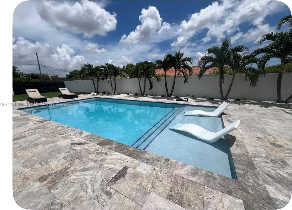 Small Image of 6201 SOUTH WEST 107TH AVE, Miami Number 6