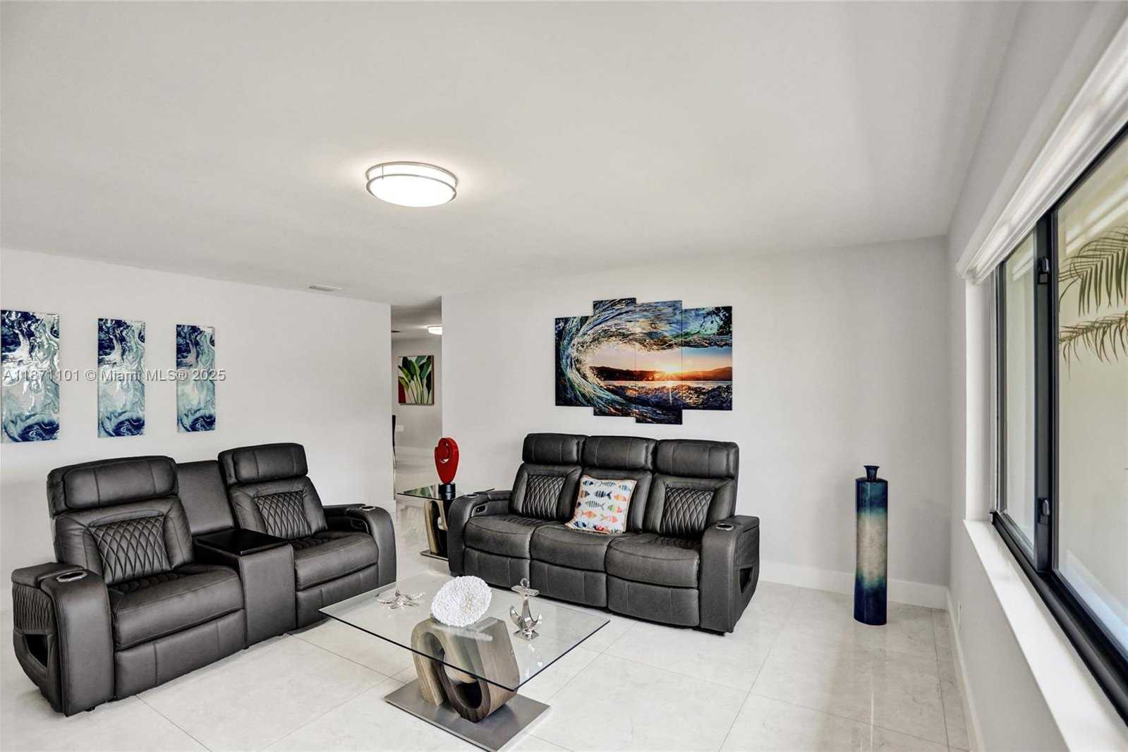 Small Image of 6201 SOUTH WEST 107TH AVE, Miami Number 68