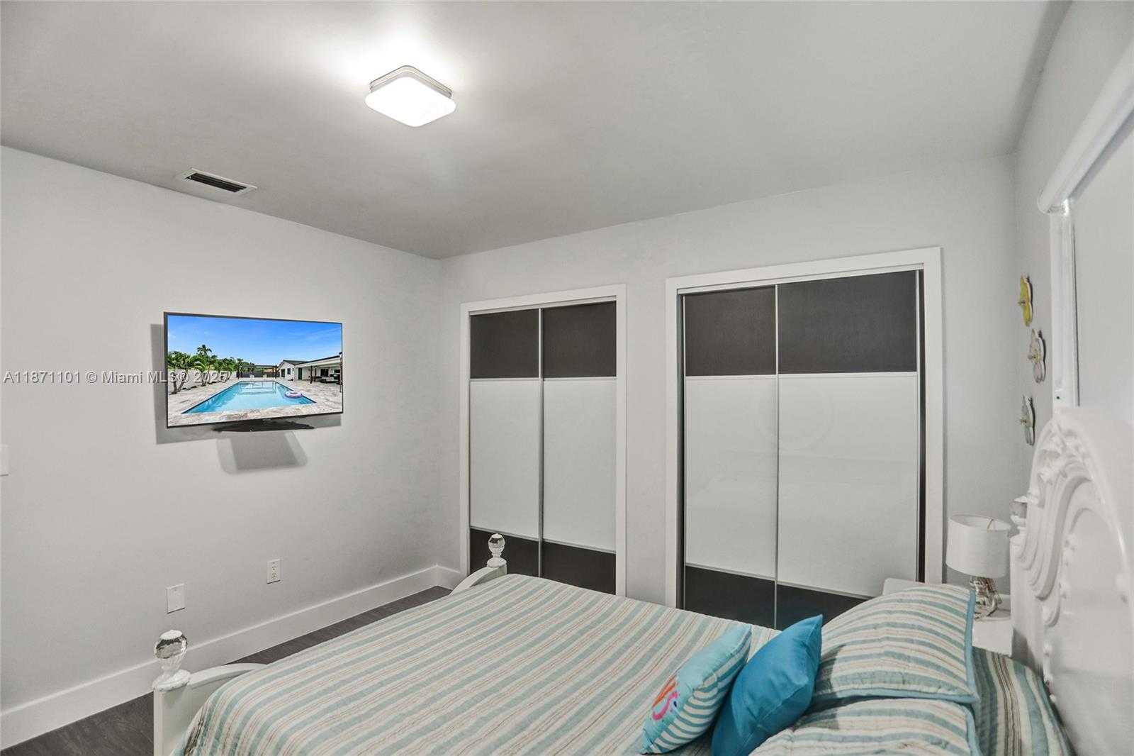 Small Image of 6201 SOUTH WEST 107TH AVE, Miami Number 77