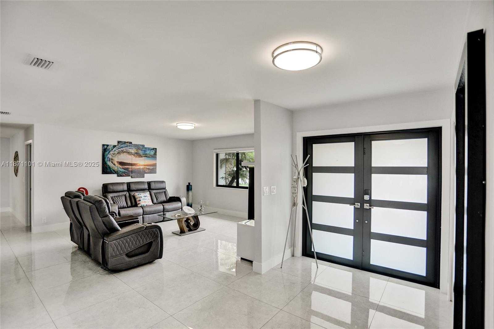 Small Image of 6201 SOUTH WEST 107TH AVE, Miami Number 98