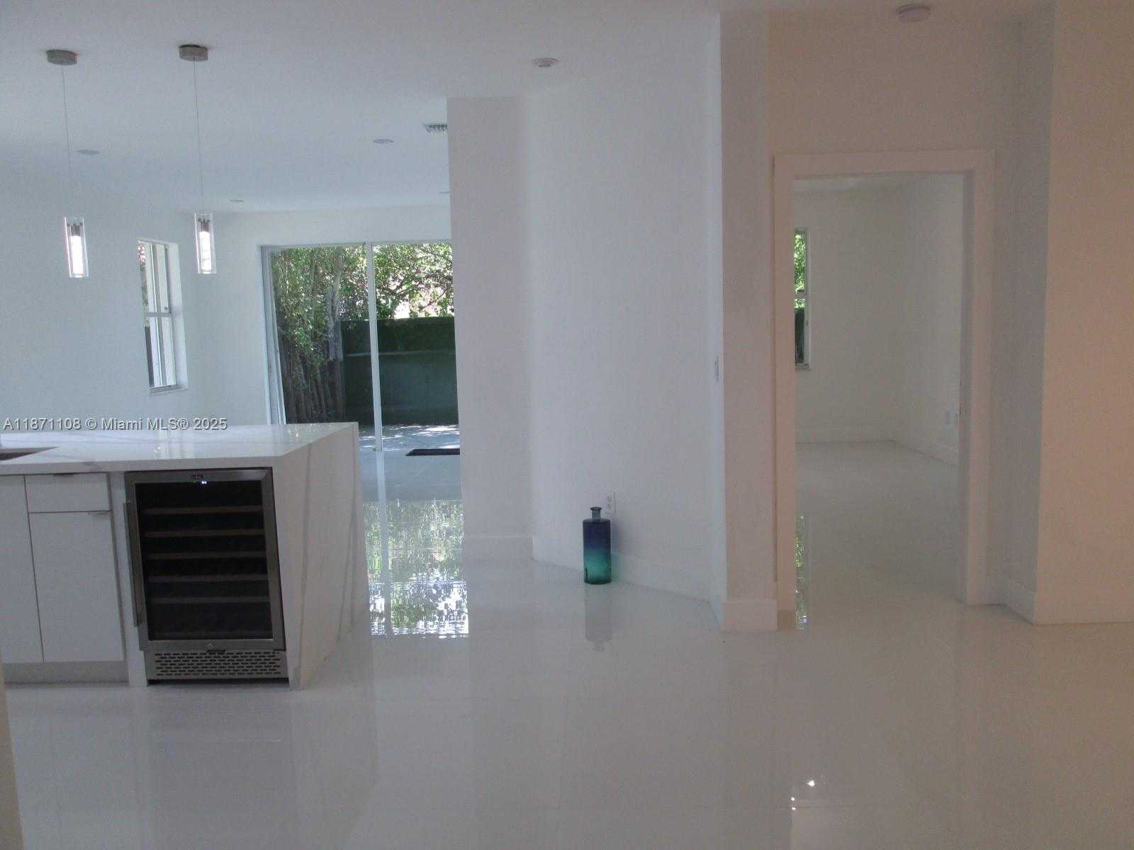 Small Image of 6672 NORTH WEST 107TH CT, Doral Number 12