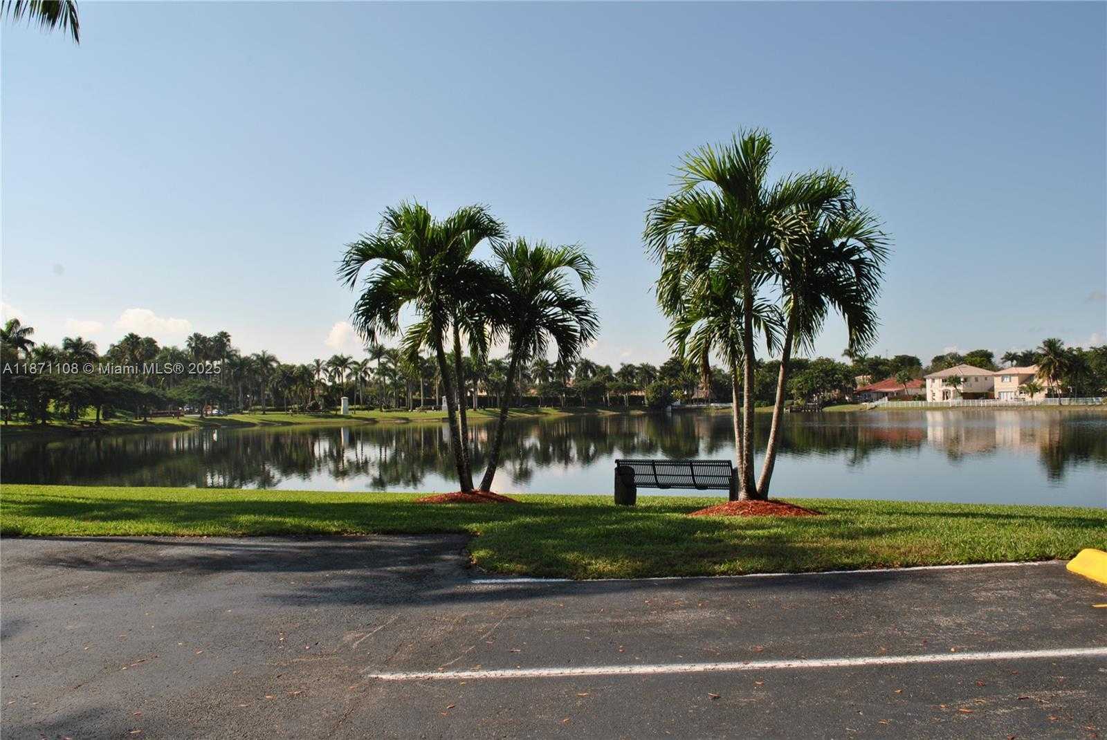 Small Image of 6672 NORTH WEST 107TH CT, Doral Number 16