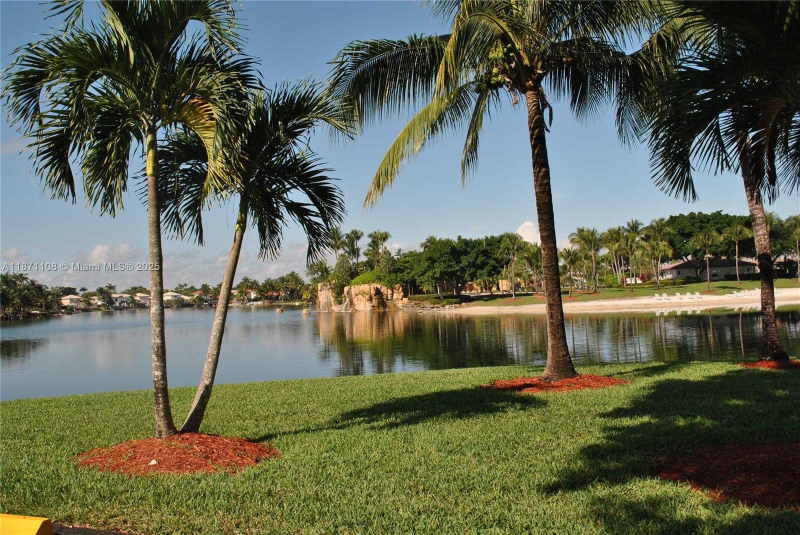 Small Image of 6672 NORTH WEST 107TH CT, Doral Number 17