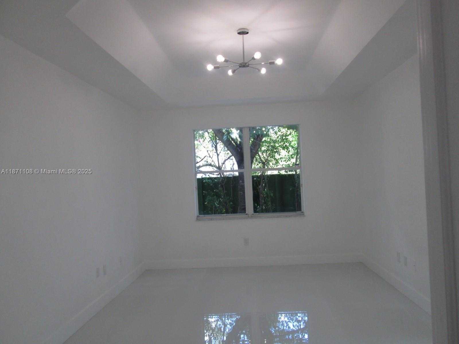 Small Image of 6672 NORTH WEST 107TH CT, Doral Number 7