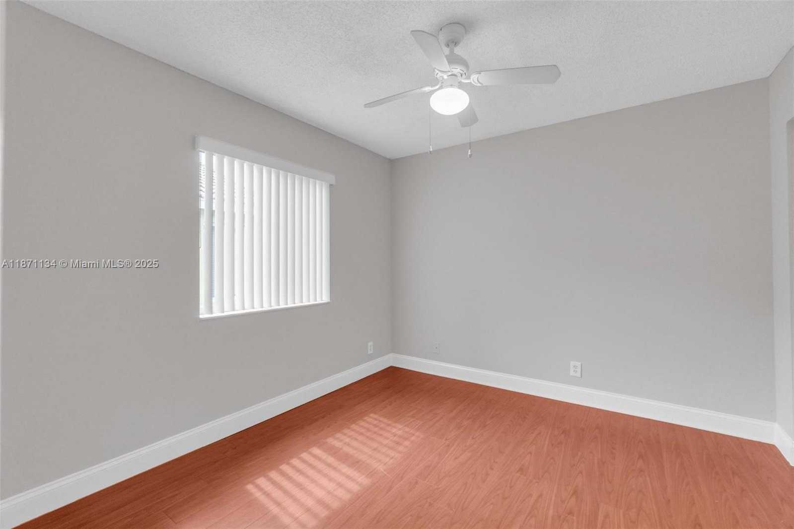 Small Image of 1592 SALERNO CIR, Weston Number 22