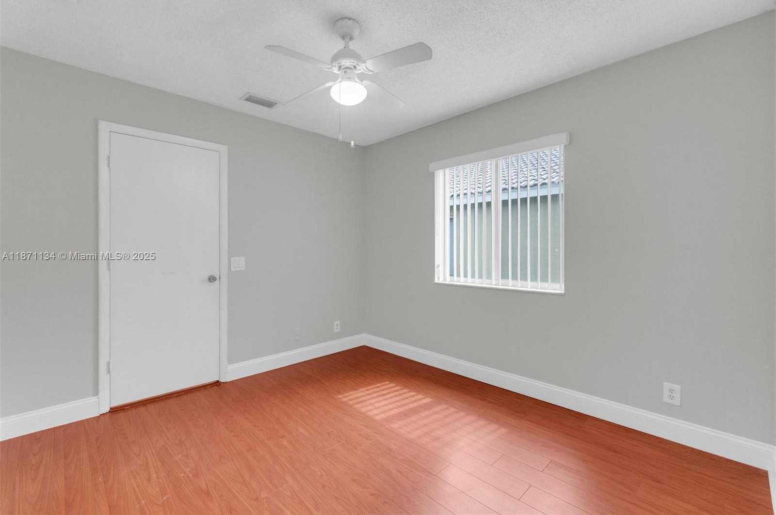 Small Image of 1592 SALERNO CIR, Weston Number 25