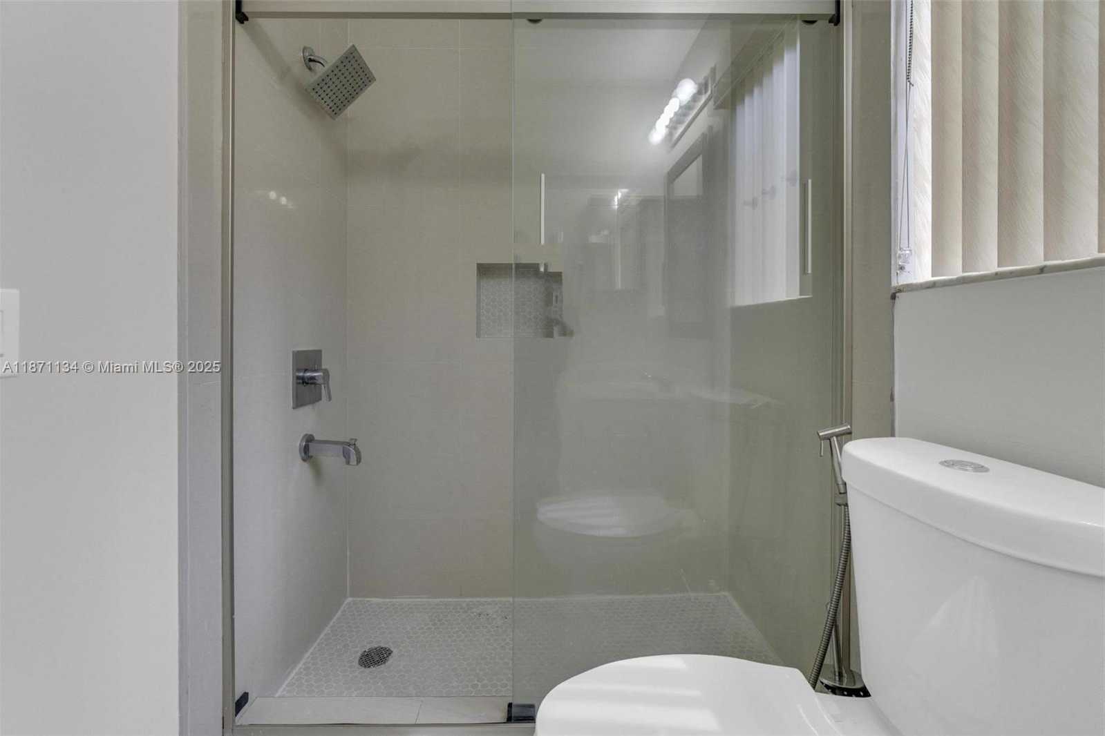 Small Image of 1592 SALERNO CIR, Weston Number 27