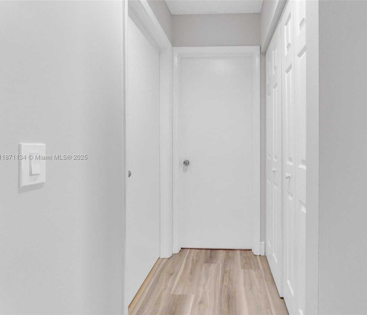 Small Image of 1592 SALERNO CIR, Weston Number 29