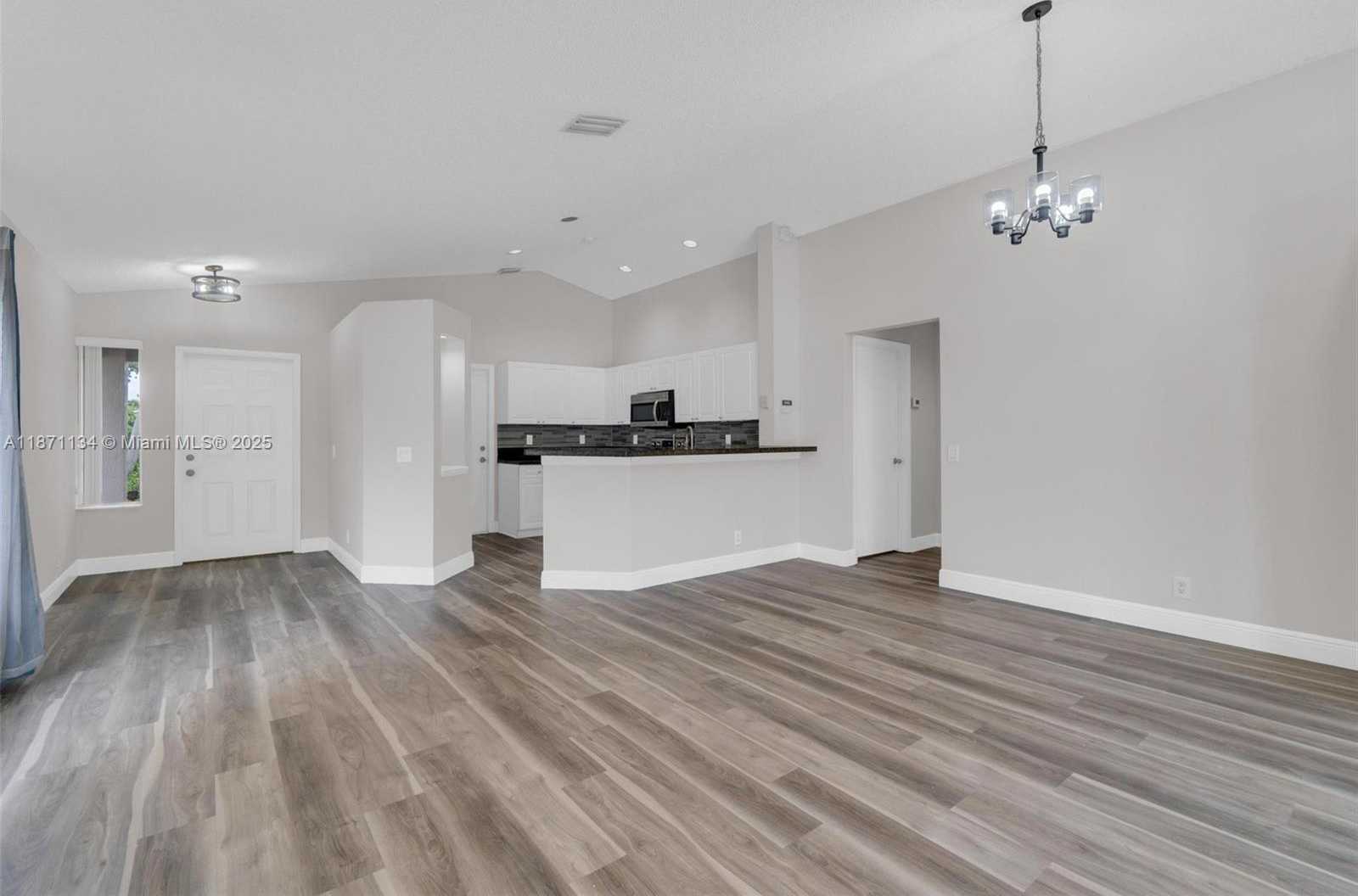 Small Image of 1592 SALERNO CIR, Weston Number 4