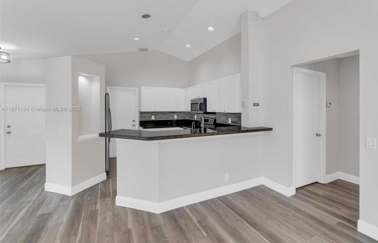 Small Image of 1592 SALERNO CIR, Weston Number 6