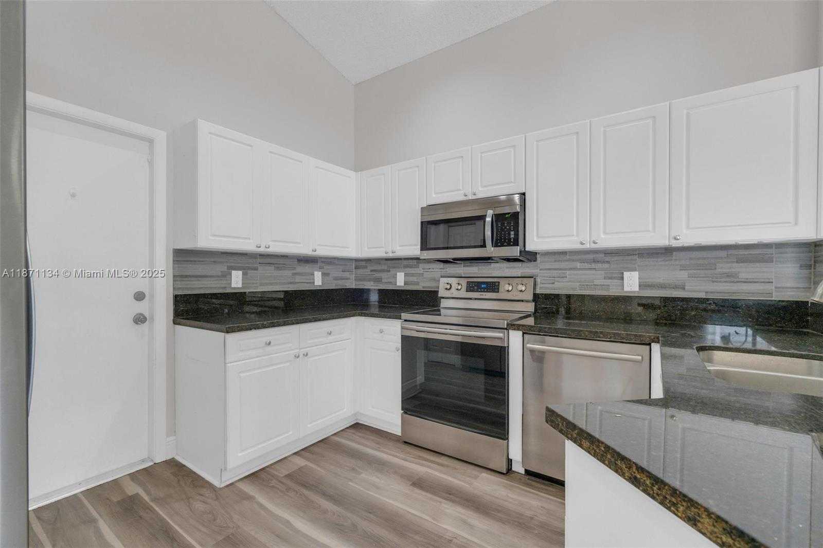 Small Image of 1592 SALERNO CIR, Weston Number 8
