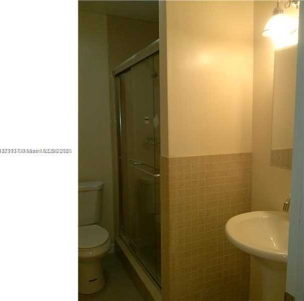 Small Image of 5614 TAYLOR #B, Hollywood Number 12