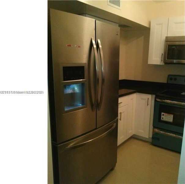 Small Image of 5614 TAYLOR #B, Hollywood Number 5