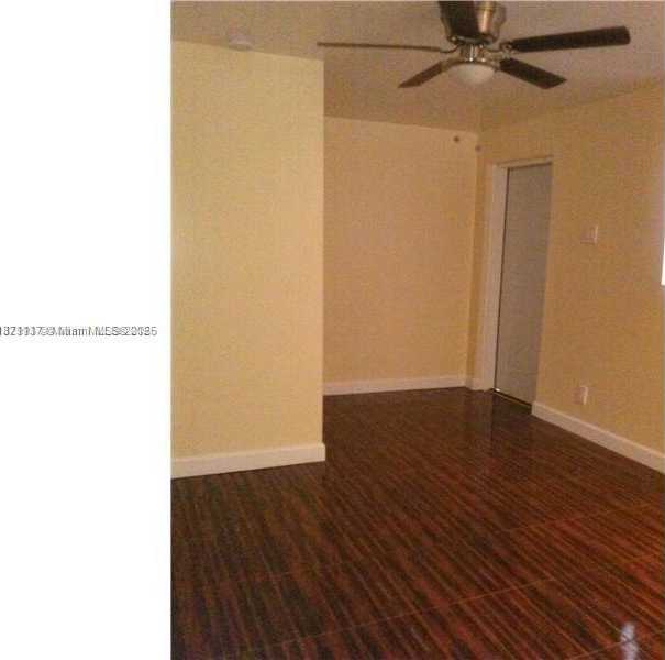 Small Image of 5614 TAYLOR #B, Hollywood Number 8