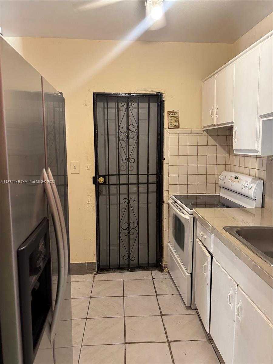 Small Image of 1685 NORTH WEST 133RD ST, North Miami Number 2