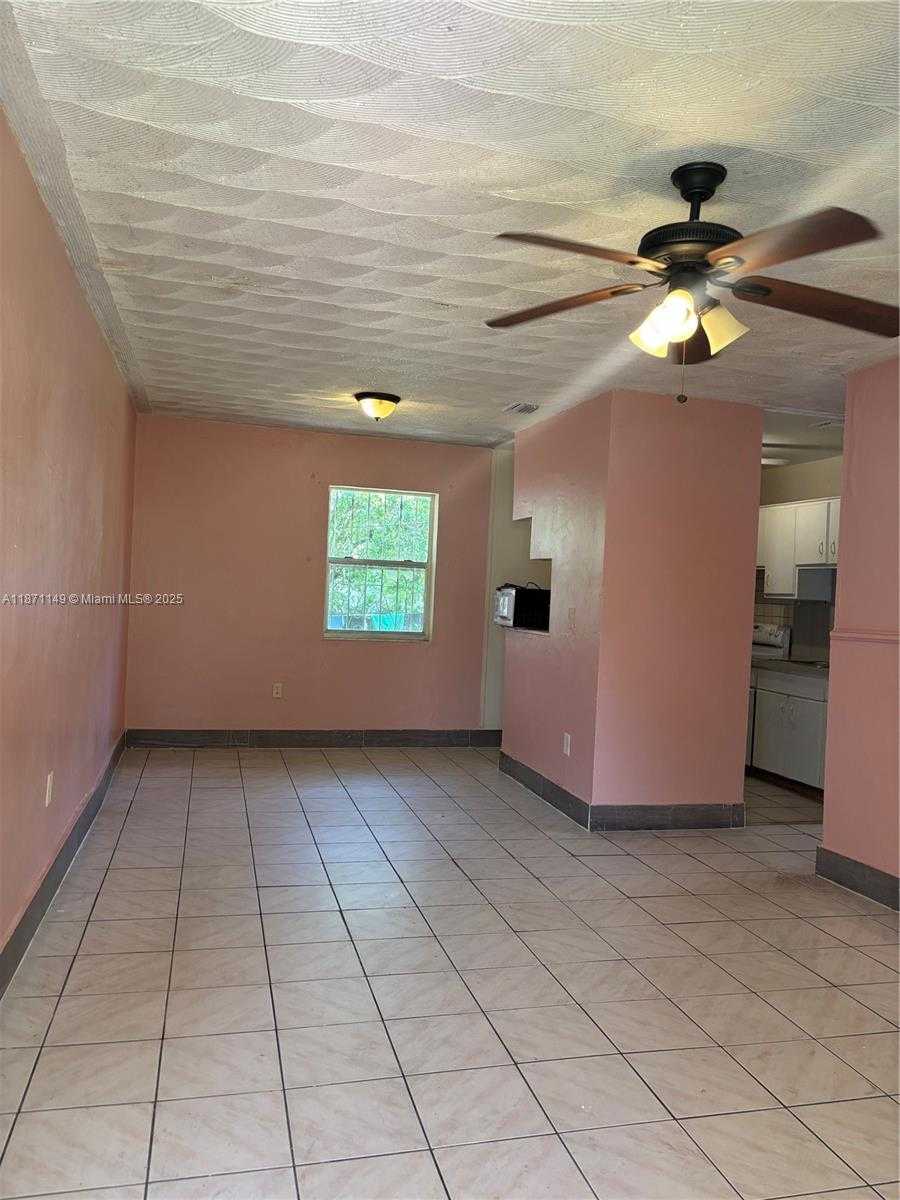 Small Image of 1685 NORTH WEST 133RD ST, North Miami Number 3