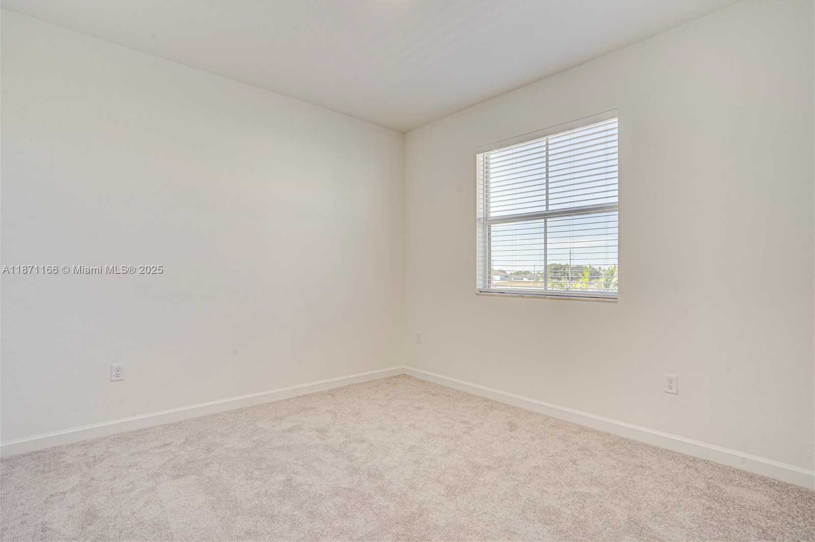 Small Image of 2671 SOUTH EAST 24TH DR, Homestead Number 21