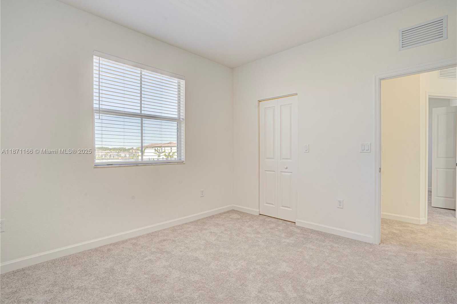 Small Image of 2671 SOUTH EAST 24TH DR, Homestead Number 22