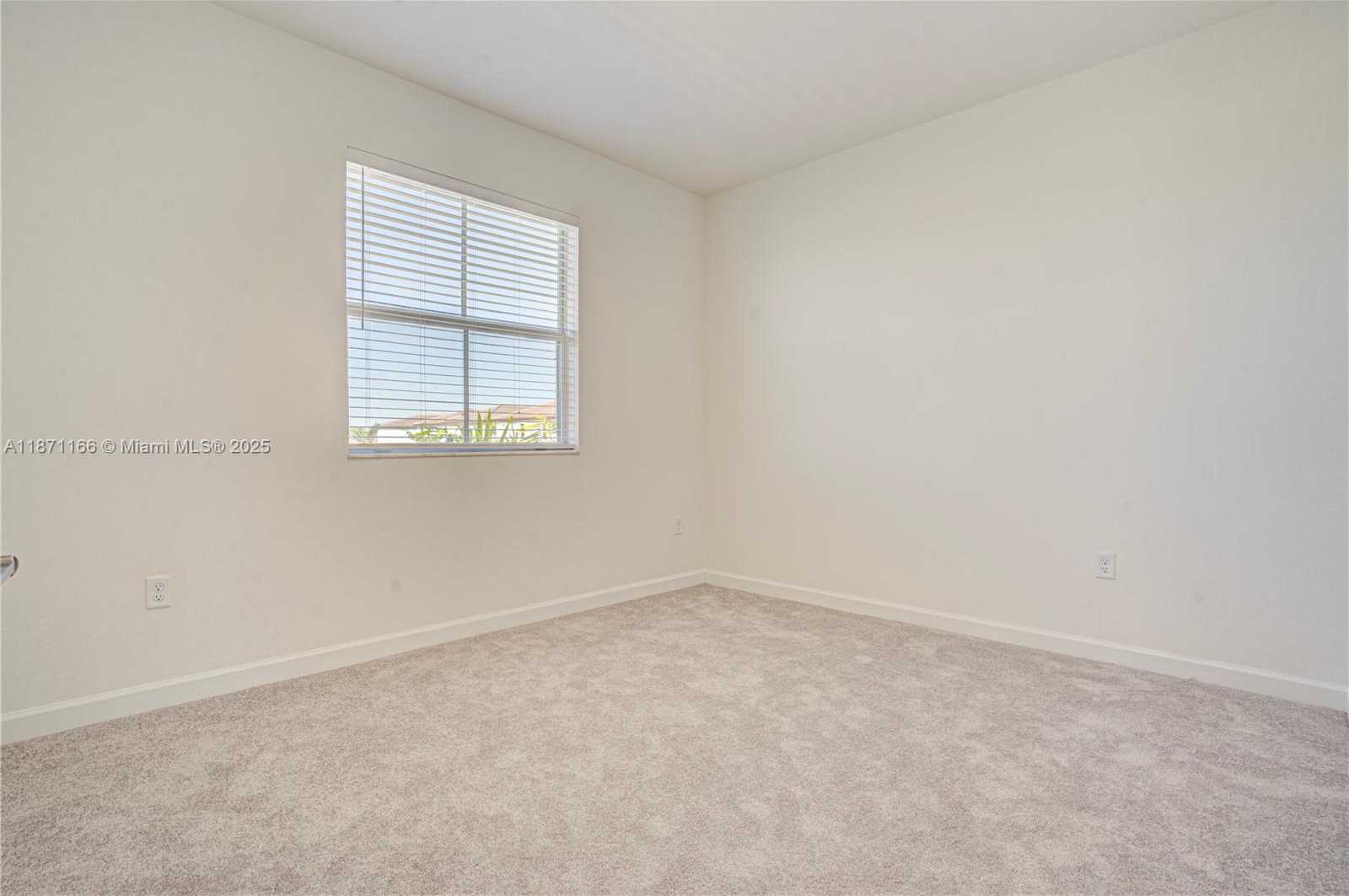 Small Image of 2671 SOUTH EAST 24TH DR, Homestead Number 25