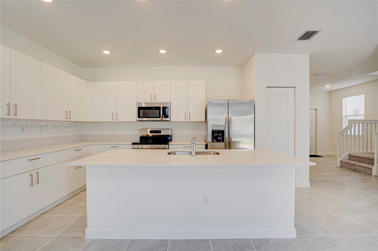 Small Image of 2671 SOUTH EAST 24TH DR, Homestead Number 6