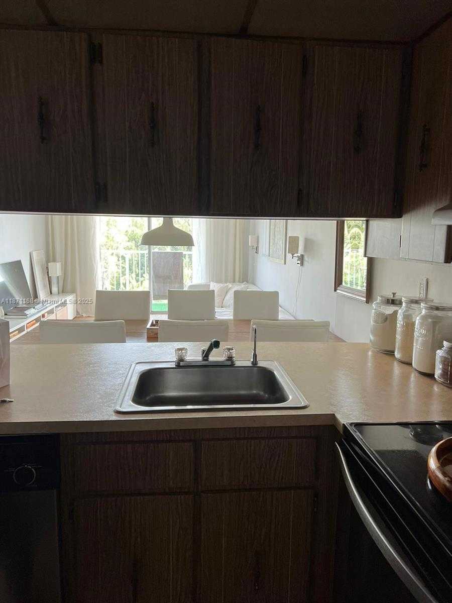 Small Image of 16465 NORTH EAST 22ND AVE #617, North Miami Beach Number 16