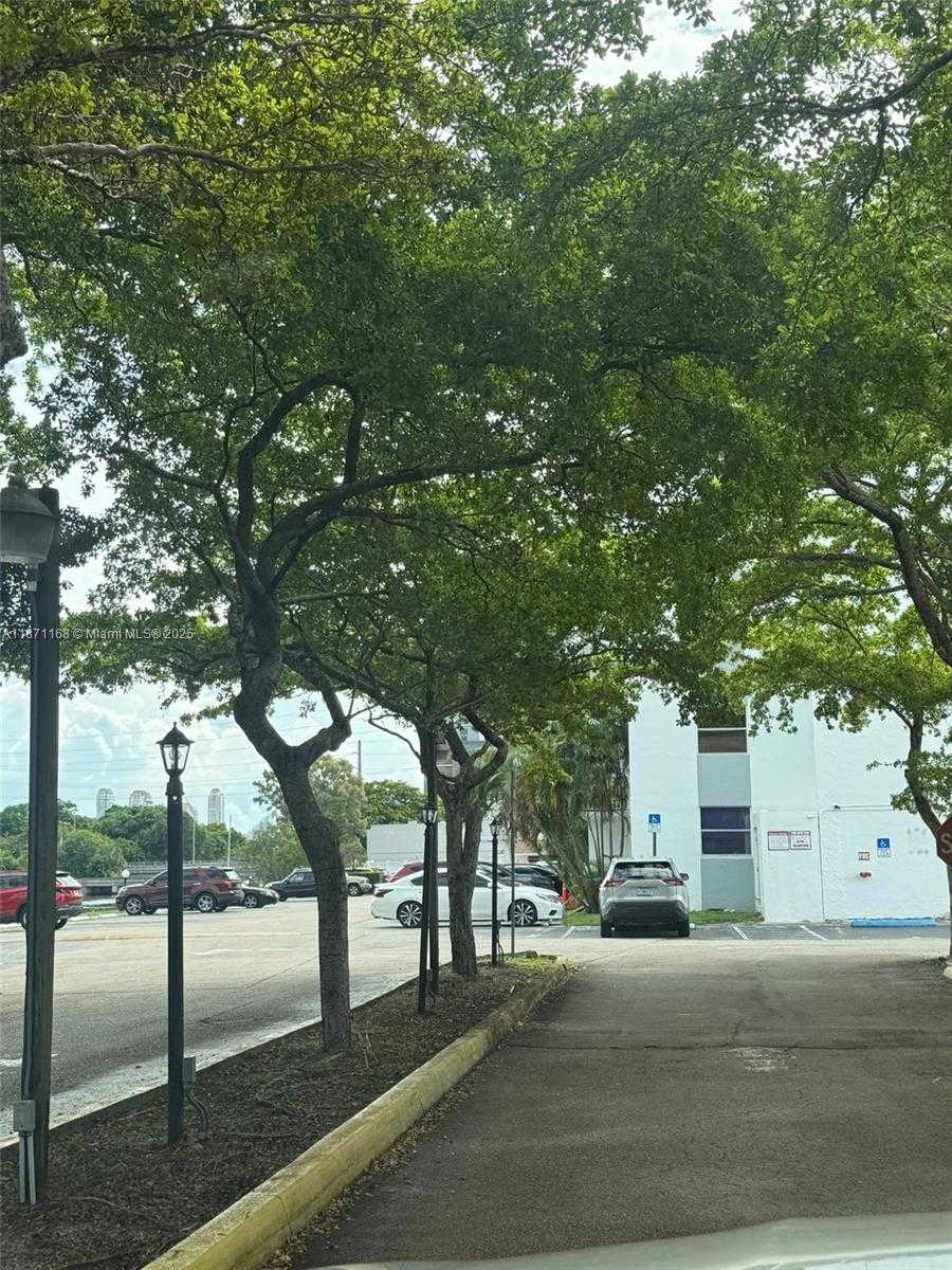Small Image of 16465 NORTH EAST 22ND AVE #617, North Miami Beach Number 2