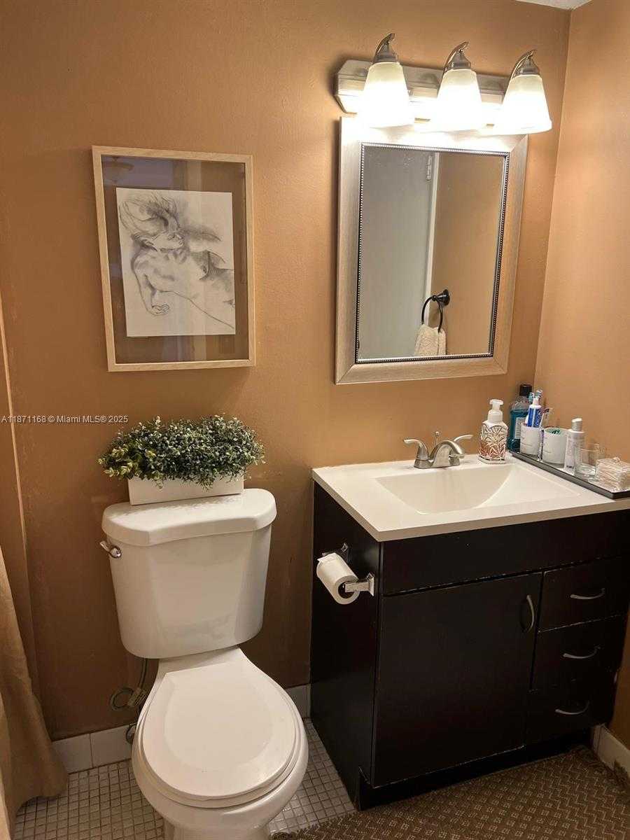 Small Image of 16465 NORTH EAST 22ND AVE #617, North Miami Beach Number 23