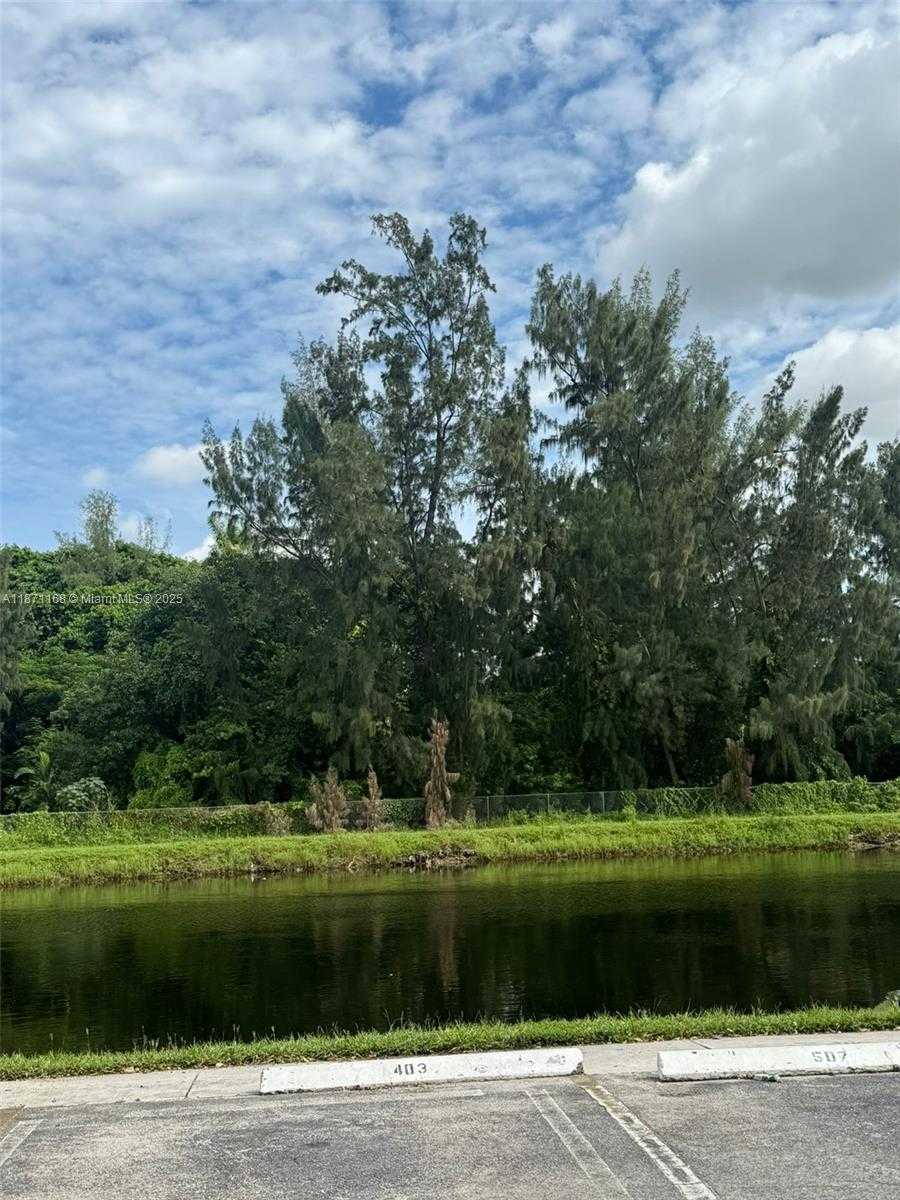 Small Image of 16465 NORTH EAST 22ND AVE #617, North Miami Beach Number 3