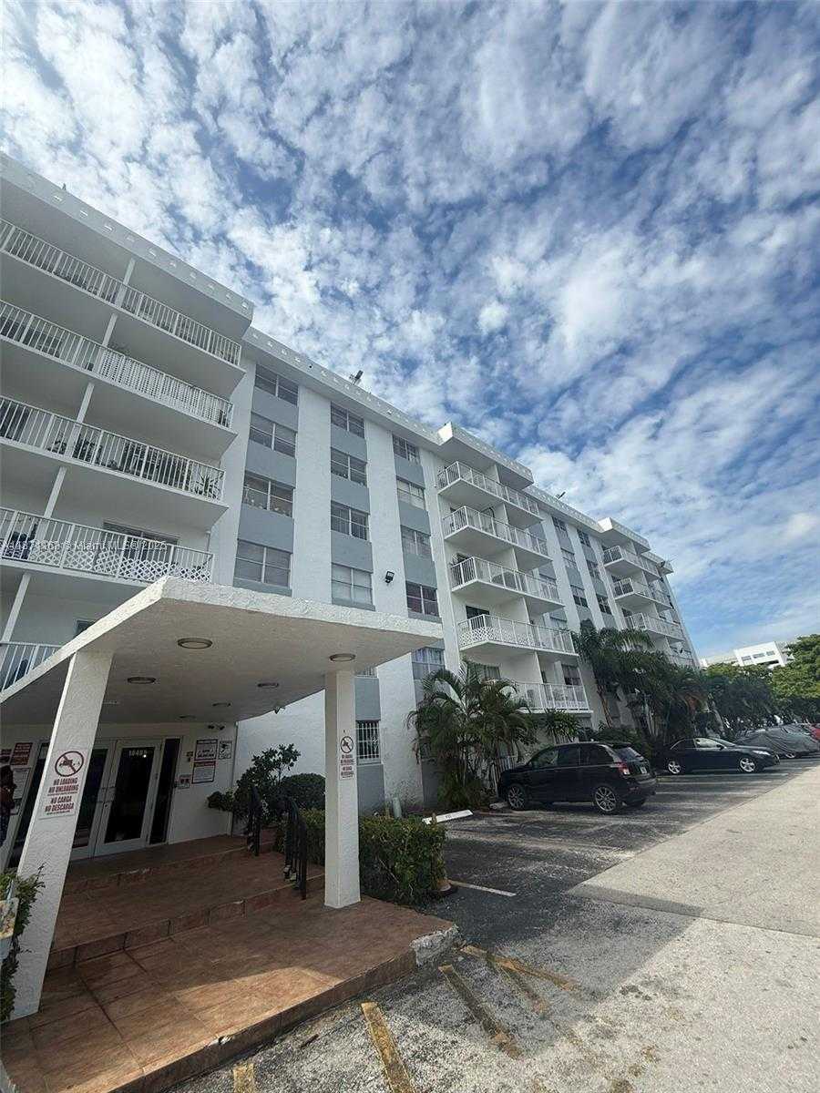 Small Image of 16465 NORTH EAST 22ND AVE #617, North Miami Beach Number 4
