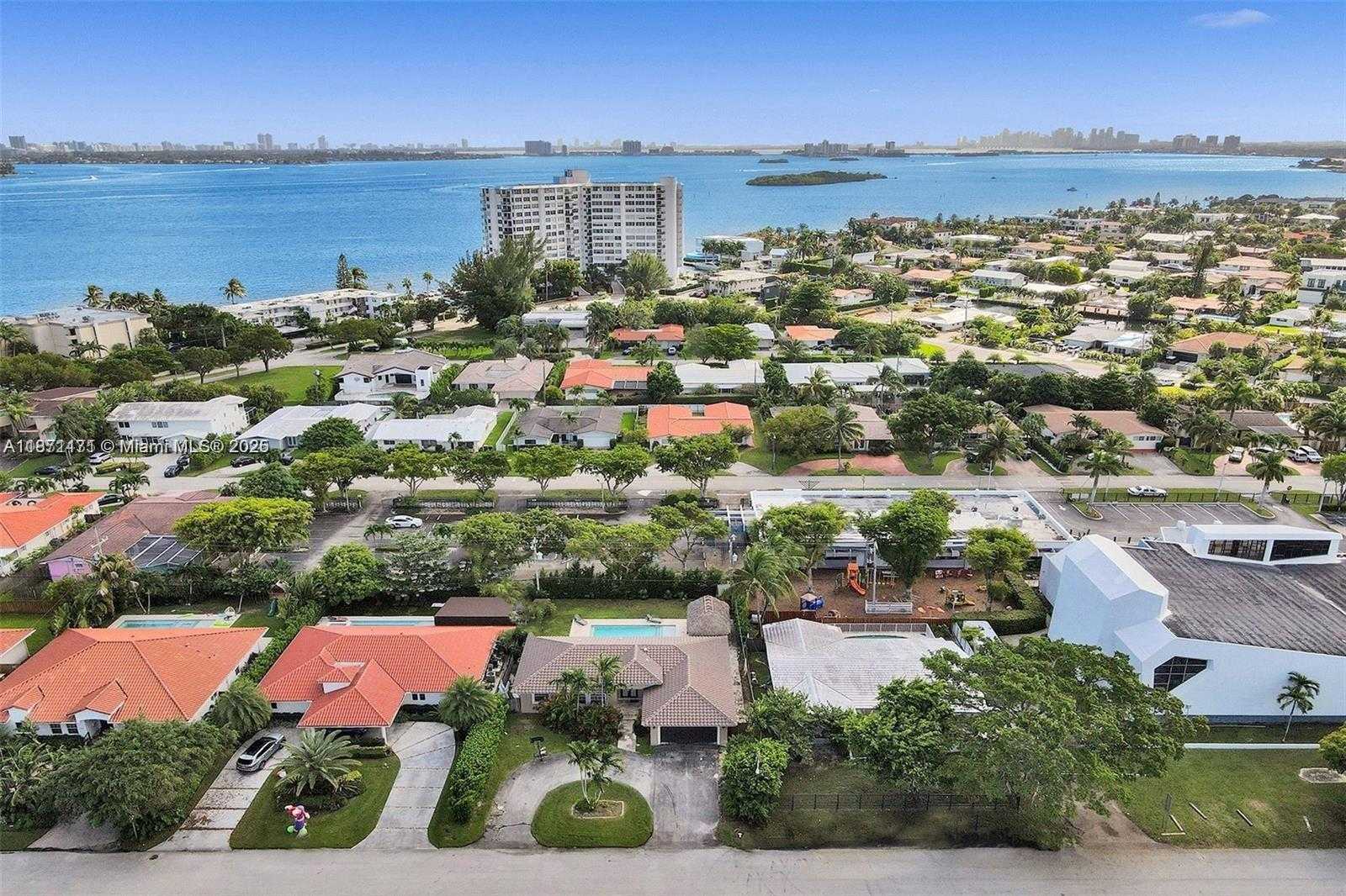 Small Image of 2190 NORTH EAST 122ND ST, North Miami Number 7