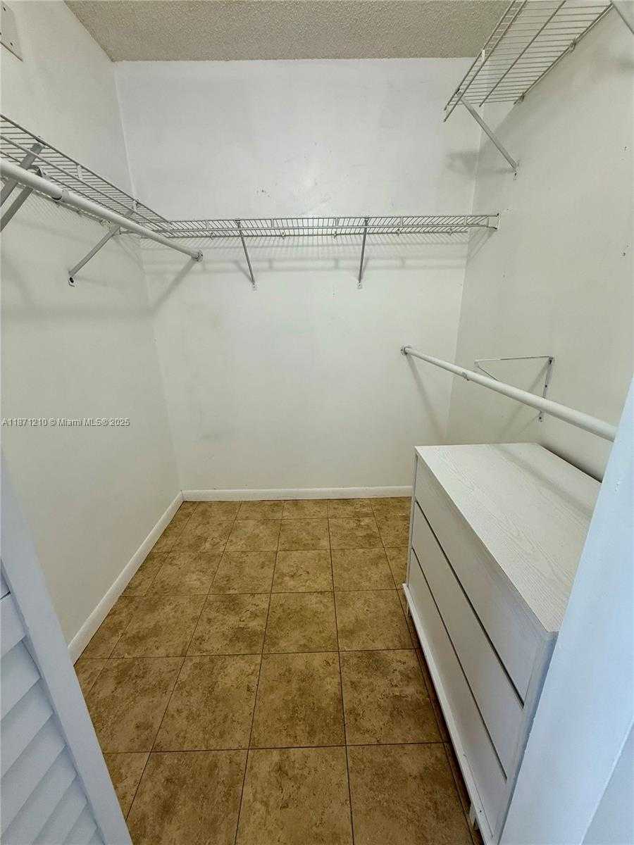 Small Image of 6843 WEST 36TH AVE #204, Hialeah Number 8