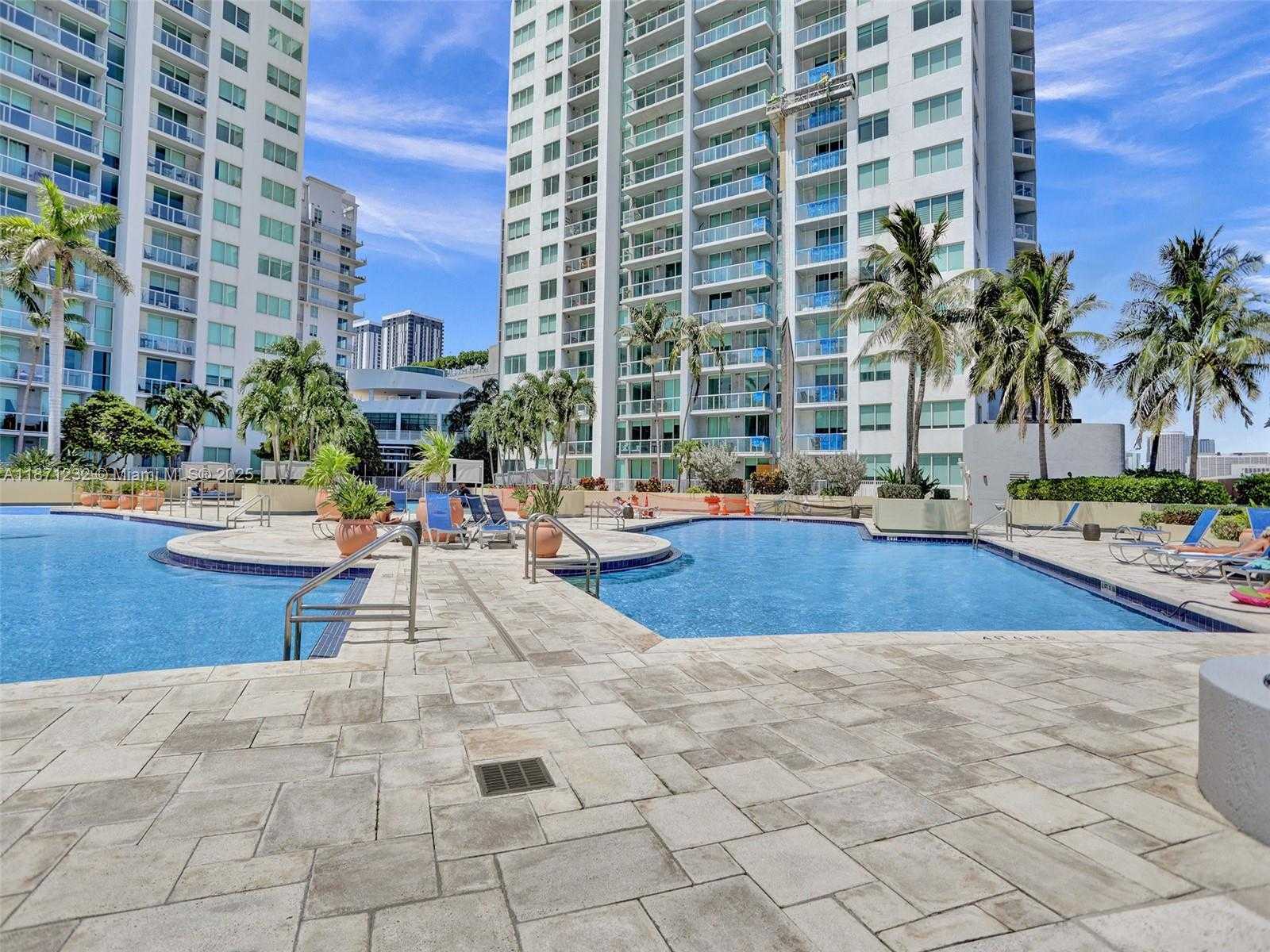 Small Image of 244 BISCAYNE BLVD #406, Miami Number 21