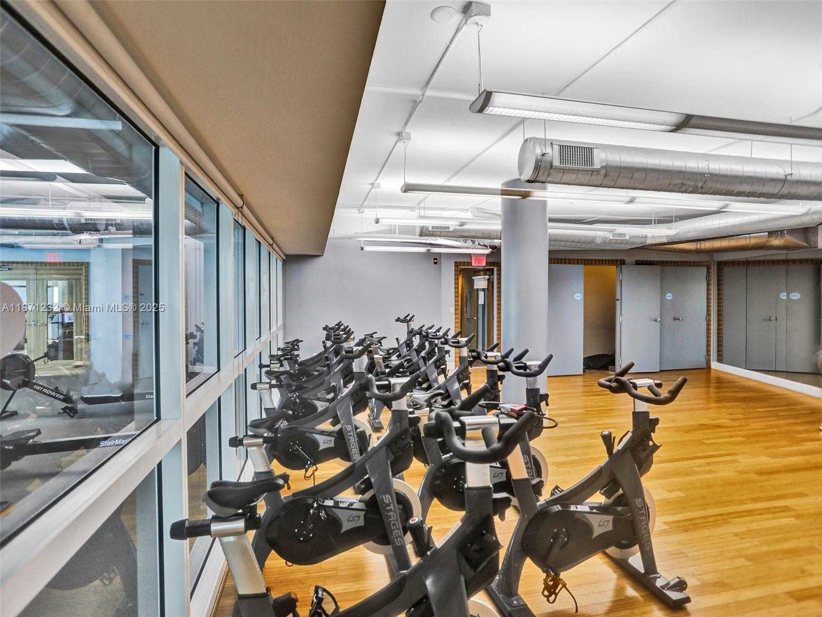 Small Image of 244 BISCAYNE BLVD #406, Miami Number 23